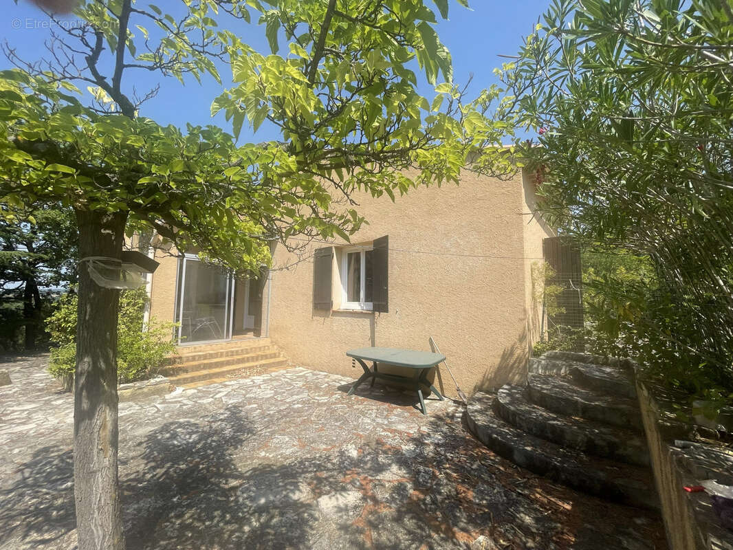 Maison à SAINT-ROMAN-DE-MALEGARDE