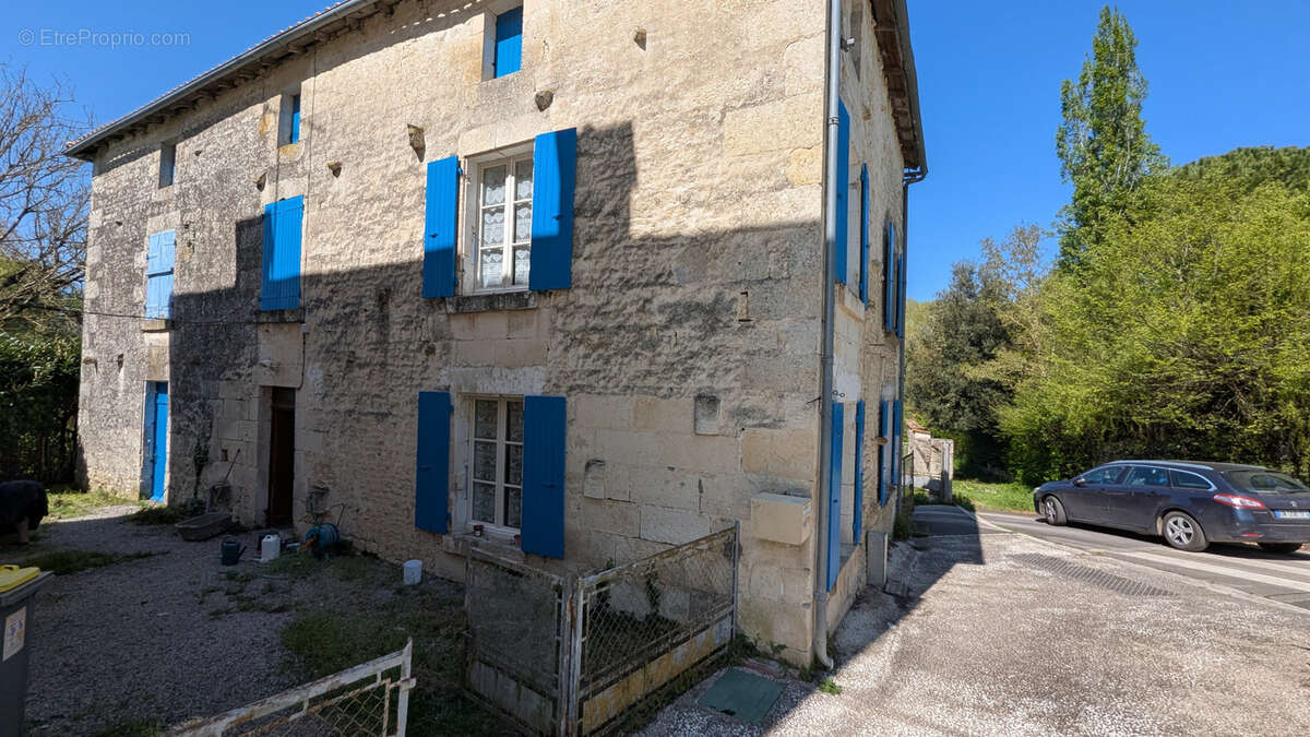 Maison à BESSINES