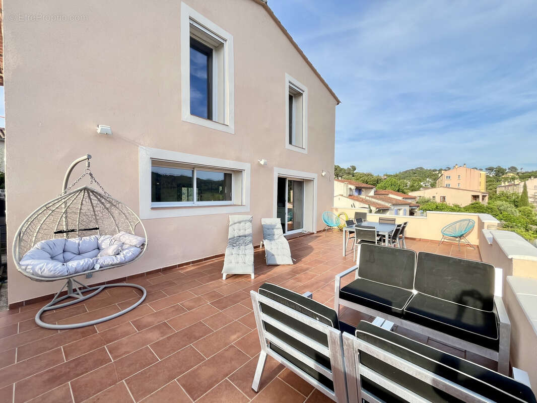 Maison à PIERREFEU-DU-VAR