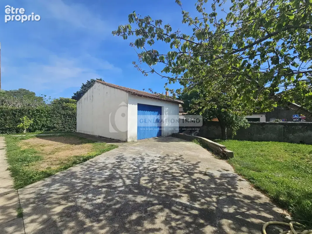 RAPHÈLE LES ARLES - Maison familiale de 226 m2 A - photo 3