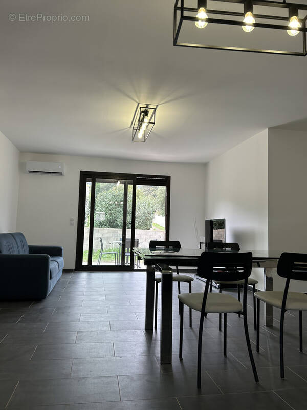 Appartement à SANTA-MARIA-POGGIO