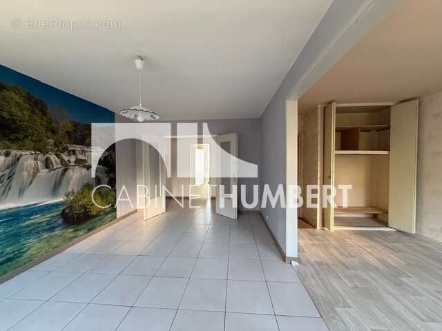 Appartement à SAINT-ETIENNE