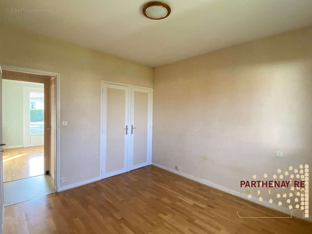 Maison à PARTHENAY