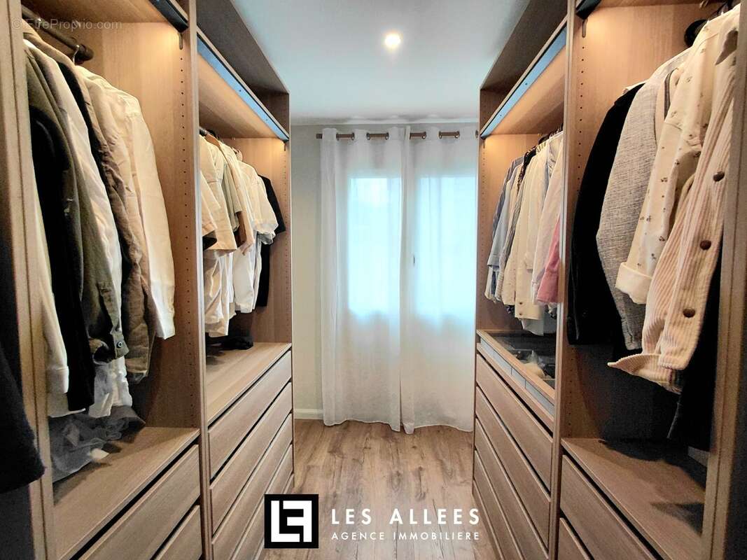 Maison 110 m² à Paradou  - photo 8