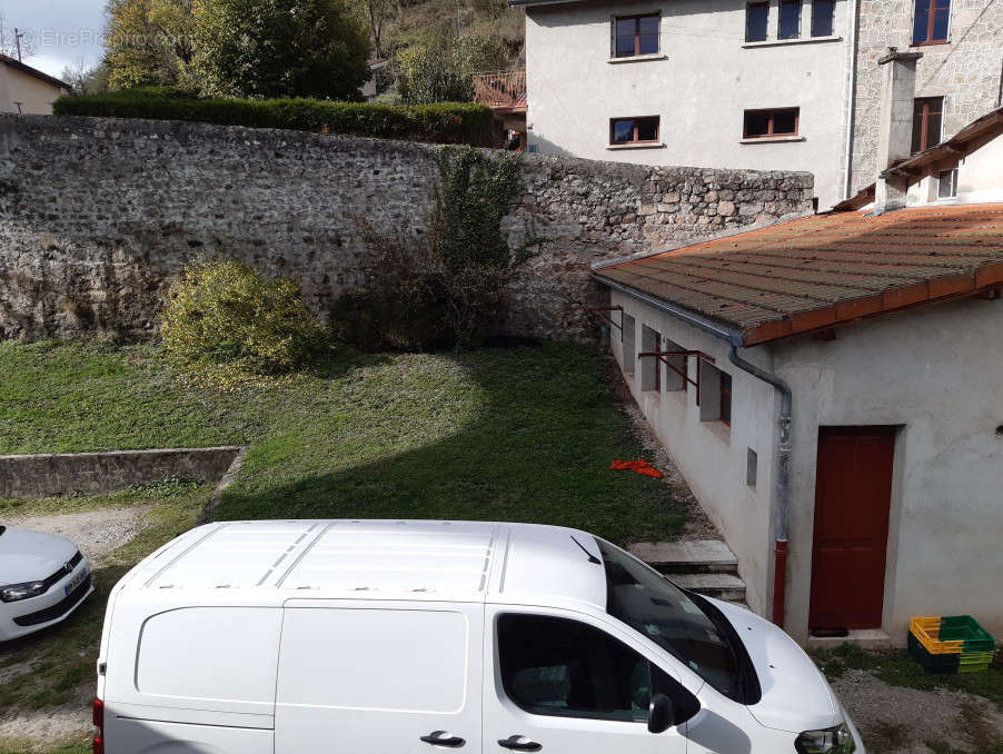 Appartement à DUNIERES