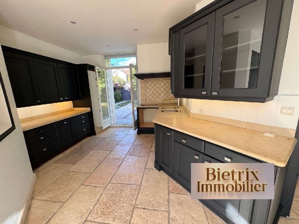 Maison à L&#039;ISLE-ADAM