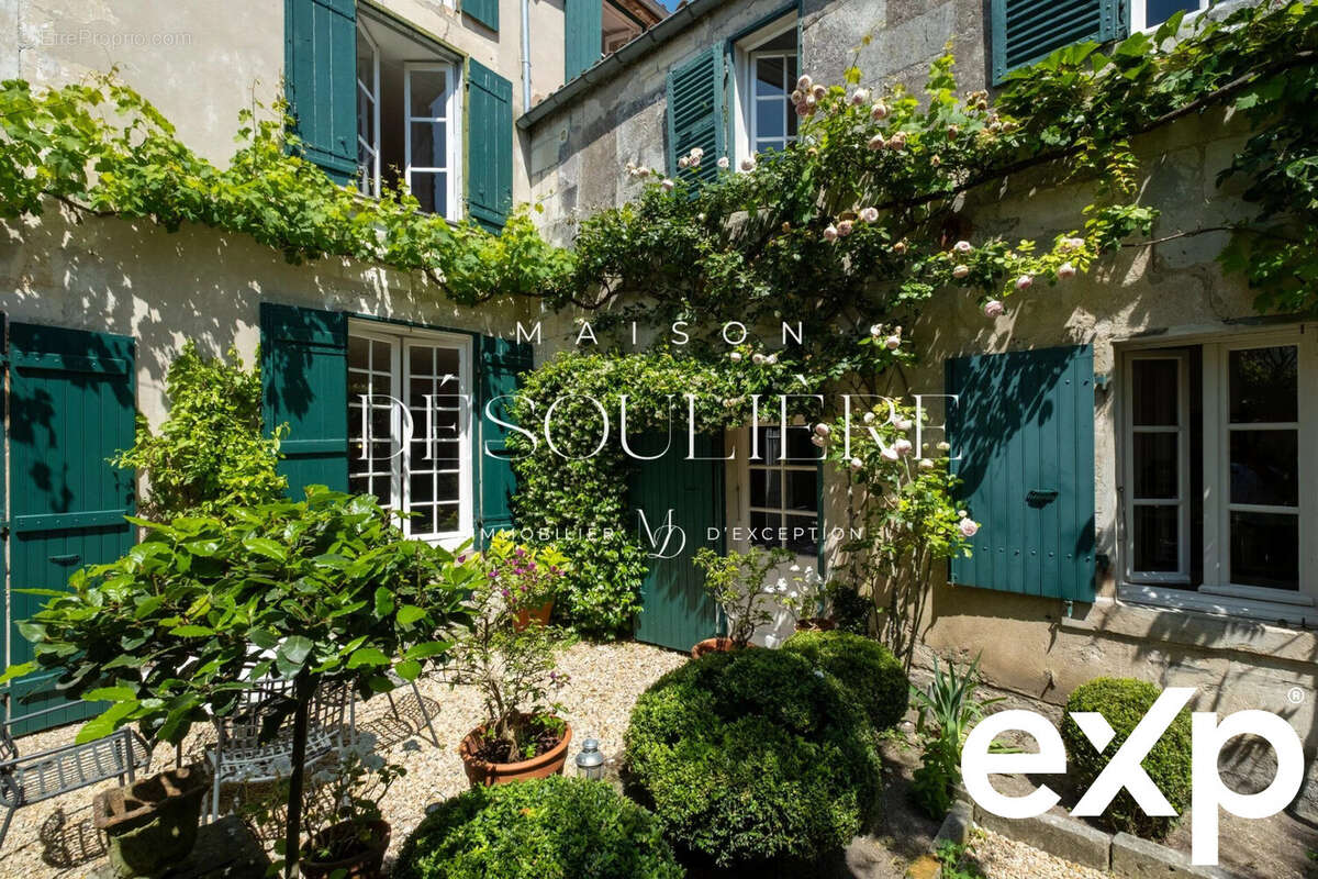 Maison à LA ROCHELLE