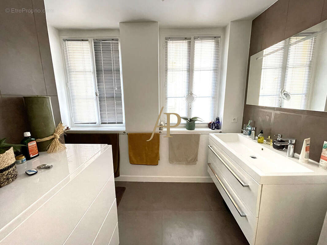 Appartement à SAINT-GERMAIN-EN-LAYE