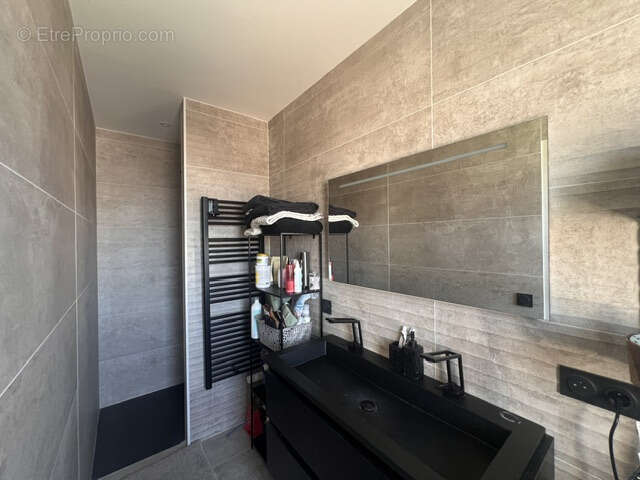 Maison avec étage avec garage et jardin - photo 9