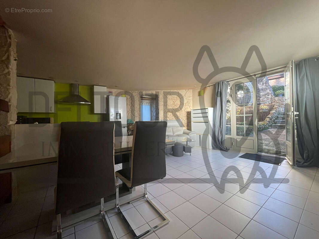 Maison à ROZAY-EN-BRIE