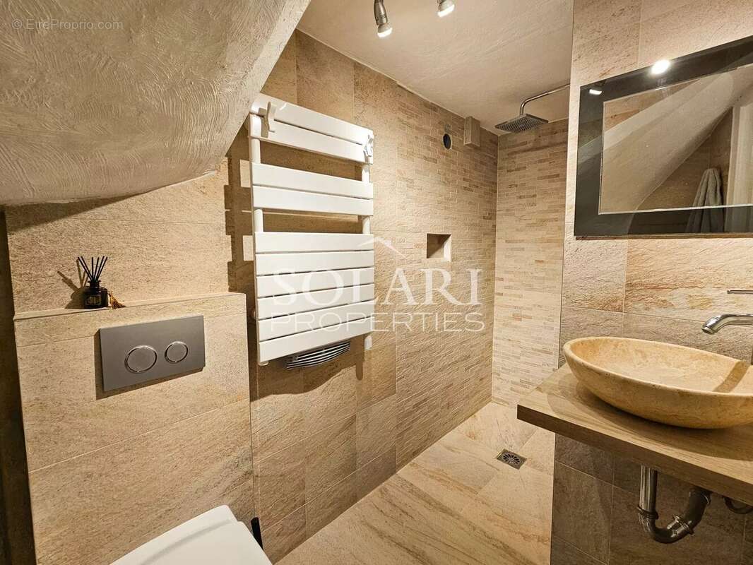 Maison à MANDELIEU-LA-NAPOULE