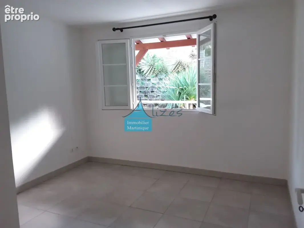 Bel appartement T3 -Dans résidence sécurisée- à l'anse à l'âne - photo 12