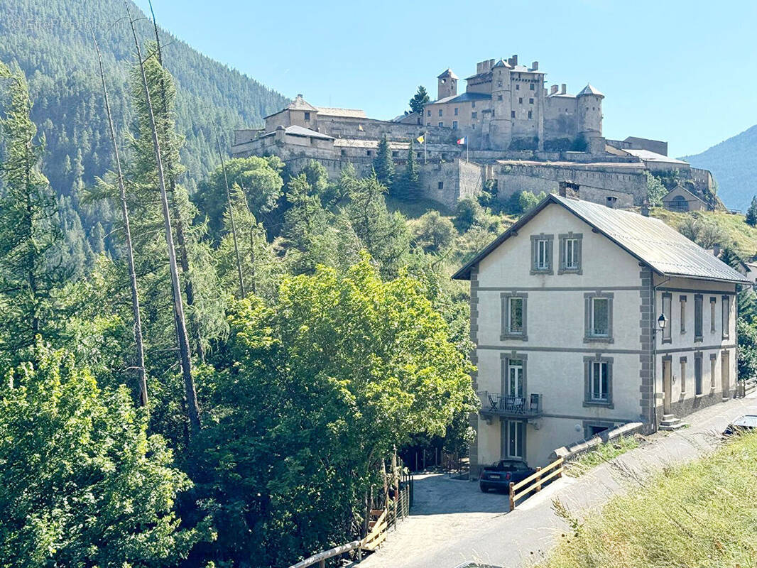 Appartement à CHATEAU-VILLE-VIEILLE