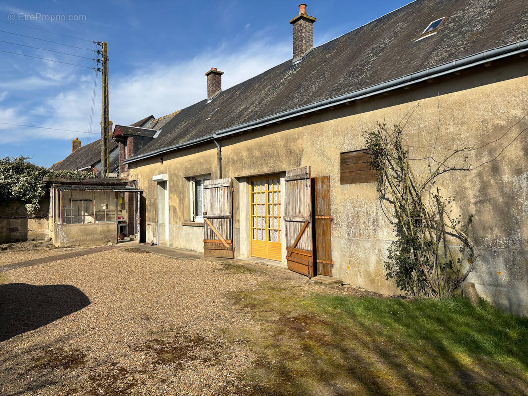 Maison à BESSE-SUR-BRAYE