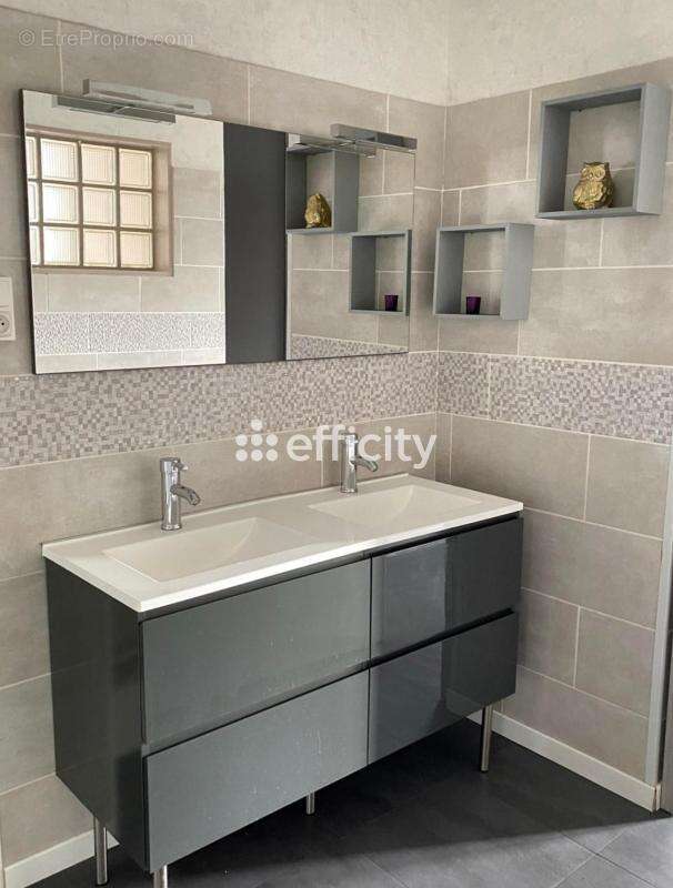 Appartement à VERNEUIL-SUR-SEINE