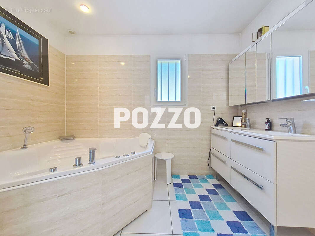 Maison à VER-SUR-MER