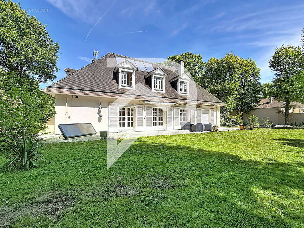 Maison à VERNOUILLET