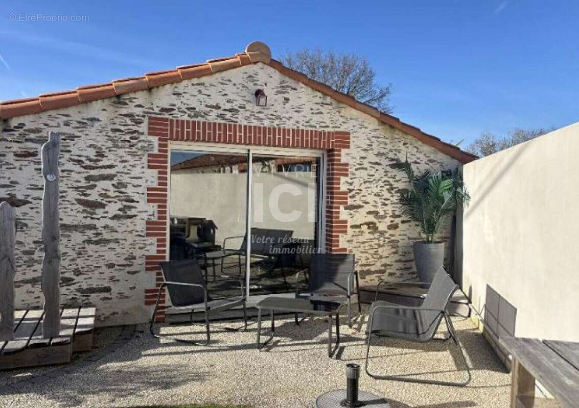 Maison à SAINT-MICHEL-CHEF-CHEF