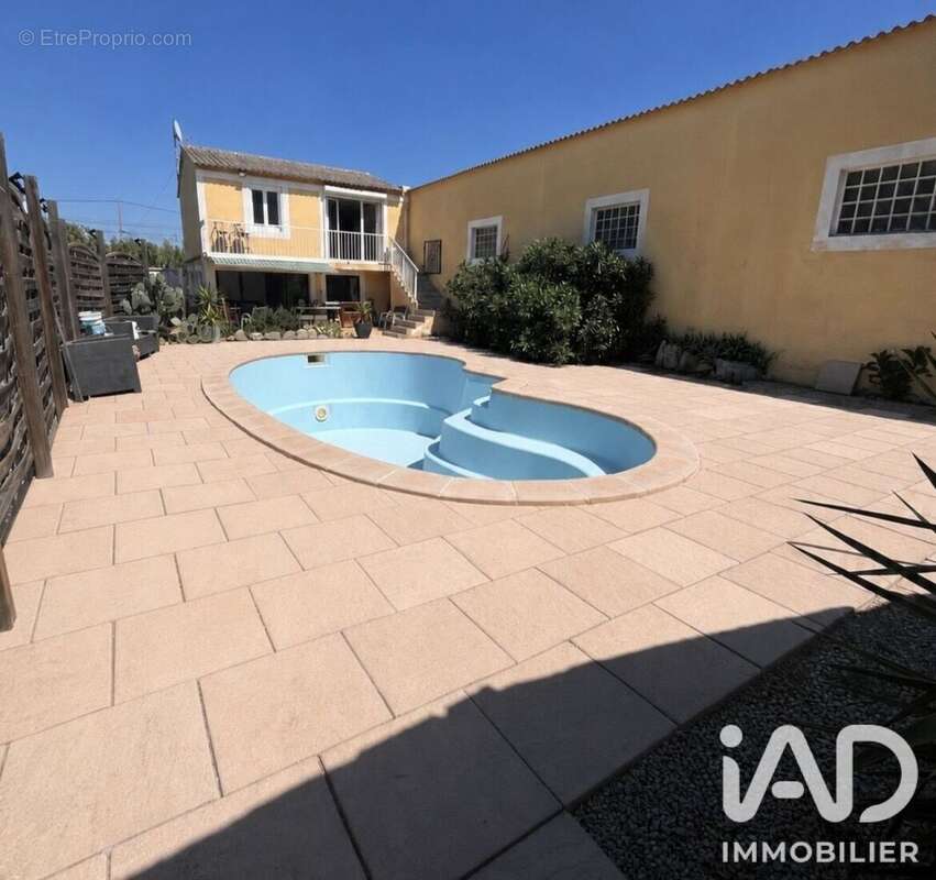 Parking 626 m² à Narbonne  - photo 8