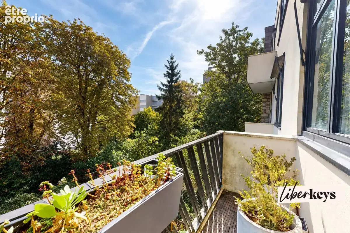 Saint-cloud – 3 pièces de 84 m² – calme, sans vis-à-vis – deux balcons – cave - photo 10