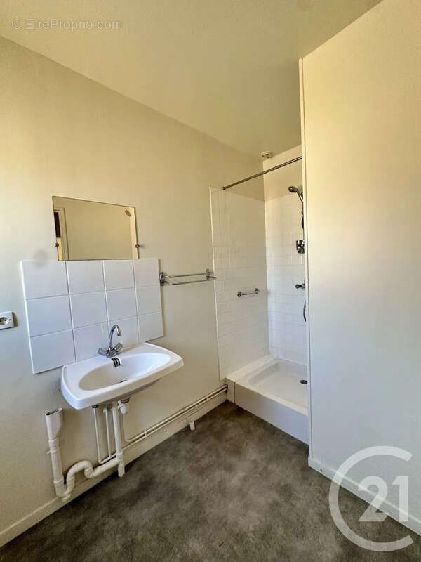 Maison 51 m² à Beaumont-Les-Autels  - photo 6