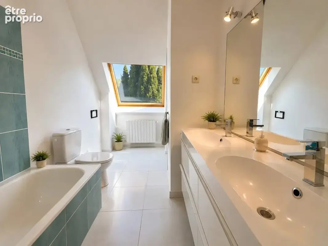 Maison 8 pièces 240 m² à vendre à Villecresnes (94440) - photo 7