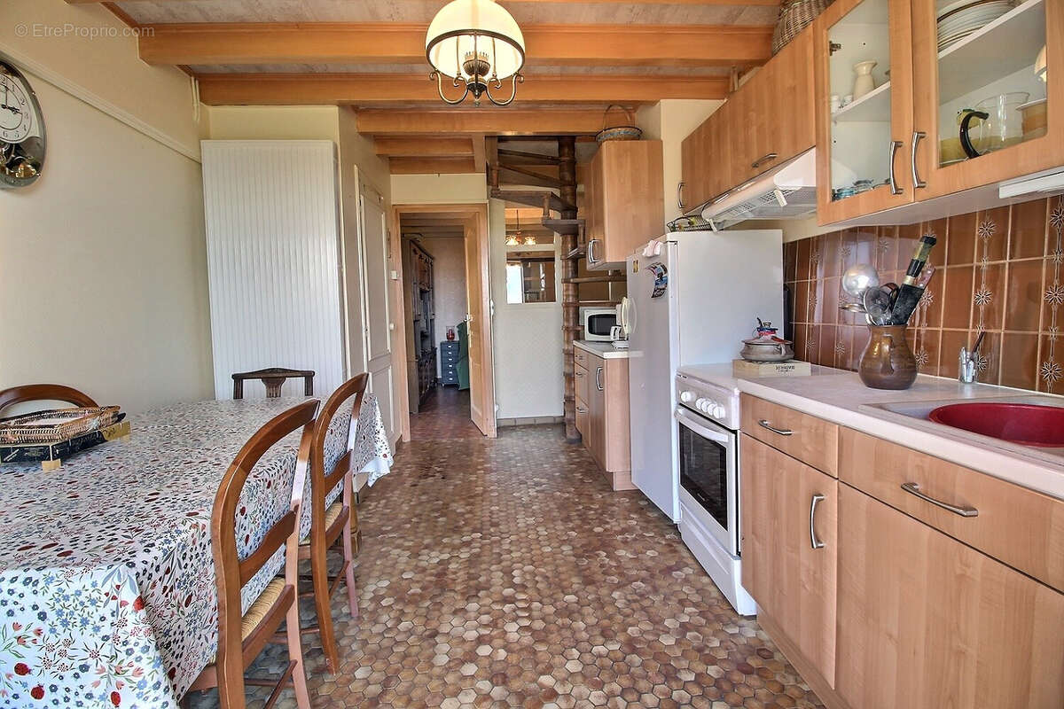 ST YTHAIRE, Maison 3 pièces avec vue panoramique - photo 7