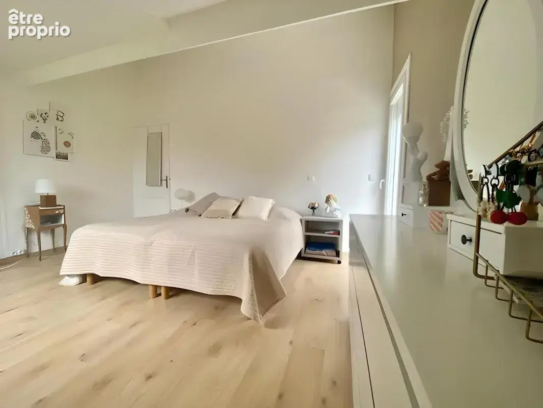 Maison de 145 m² avec piscine - photo 10