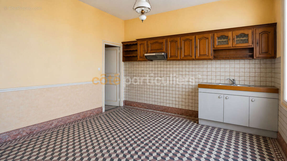 Maison Albi 5 pièce(s) 127.35 m² 1325 m² de terrain garage et dépendance - photo 4