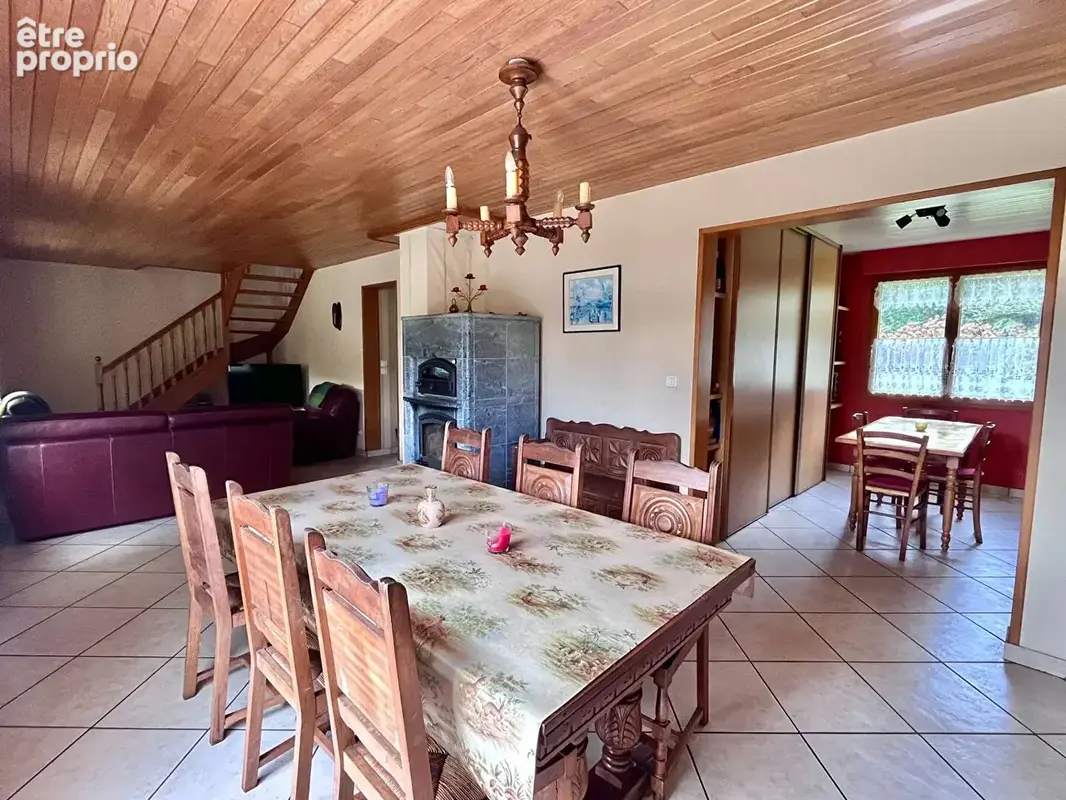 A VENDRE - Maison Berrien 5 pièce(s) 130 m2 - photo 4