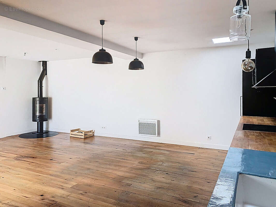 Maison à VILLENAVE-D&#039;ORNON