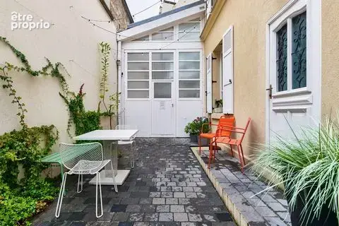 Maison 260 m² à Paris-18e  - photo 3