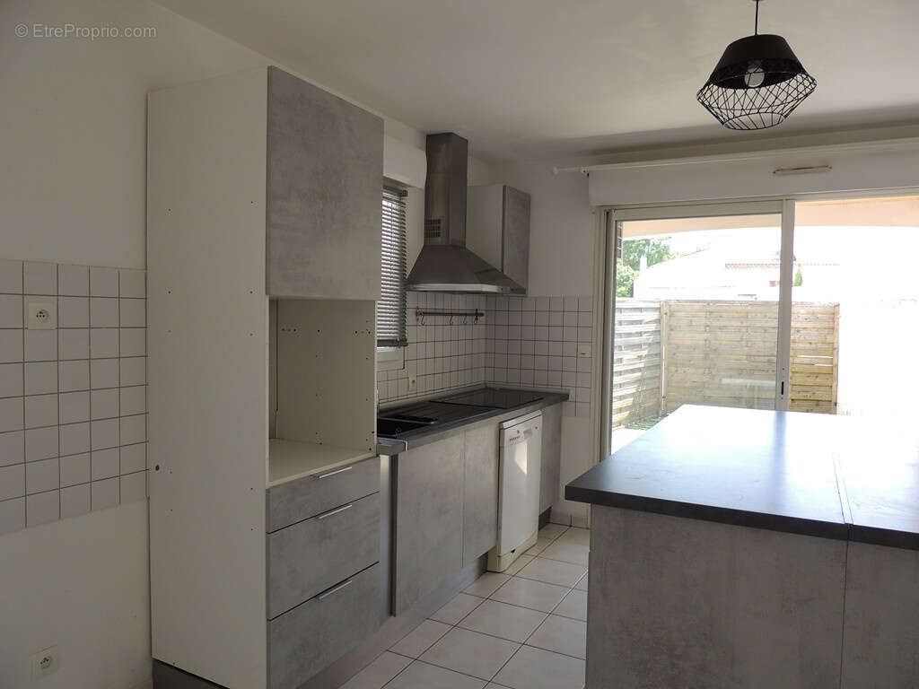 Maison à CROIX-CHAPEAU