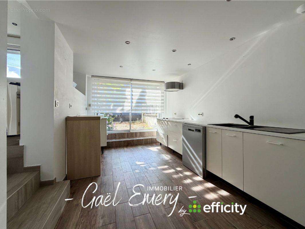 Maison 103 m² à La Fleche  - photo 2