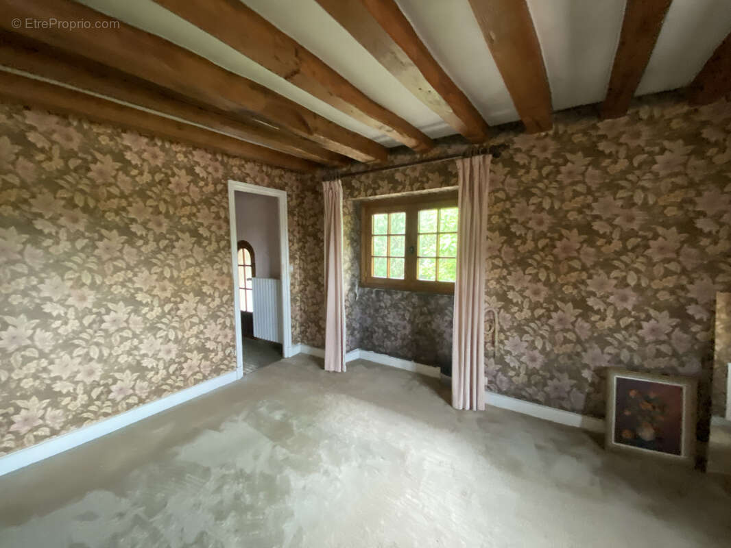 Maison à HOUDAN