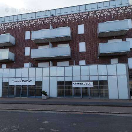 1 n°2 - Commerce à BERCK