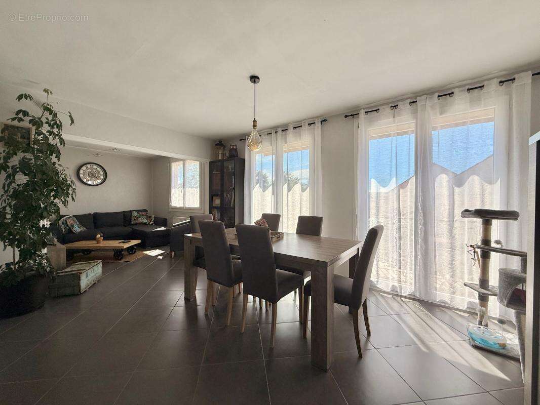 Maison sur sous sol complet, 4 chambres, terrain 914m2 - photo 8