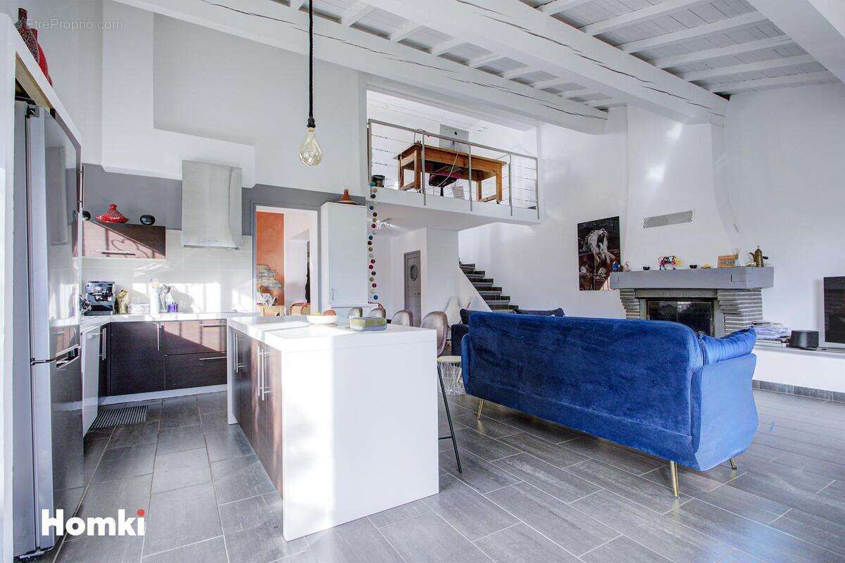 Maison à SAINT-ESTEVE