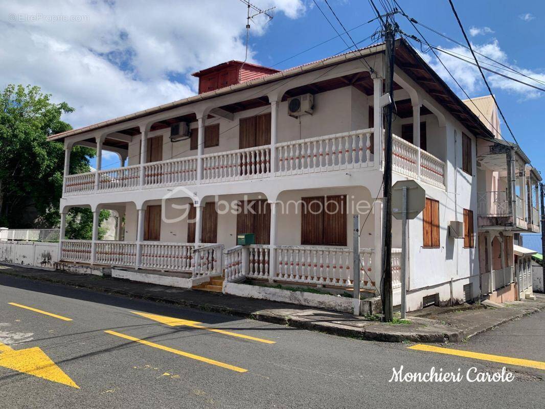 Maison à BASSE-TERRE