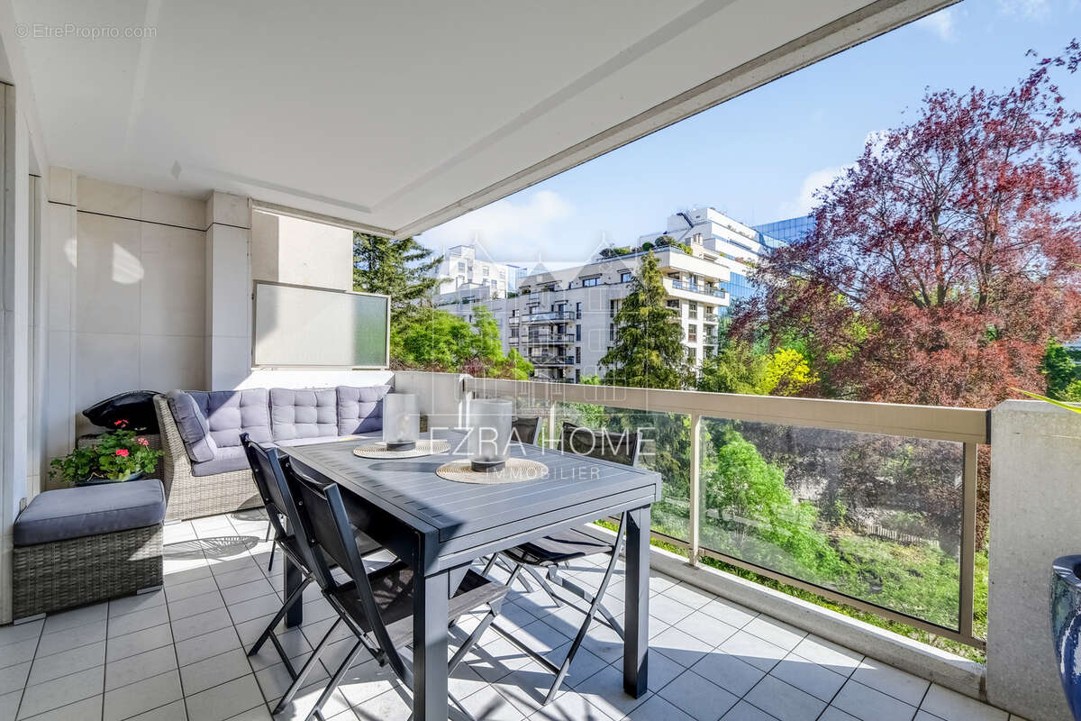 Appartement à LEVALLOIS-PERRET