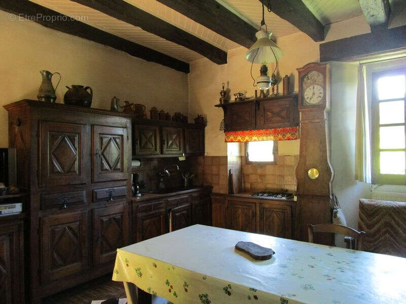 Maison à LOUBRESSAC