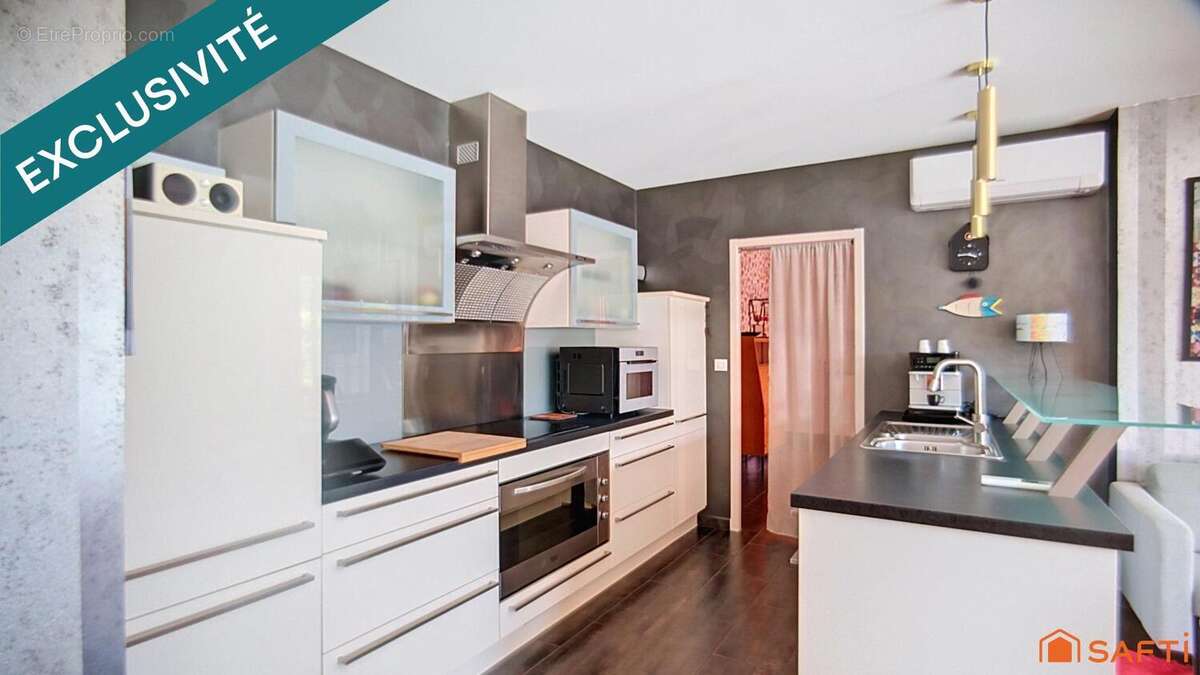 Maison 114 m² à La Chapelle-Saint-Sauveur  - photo 8