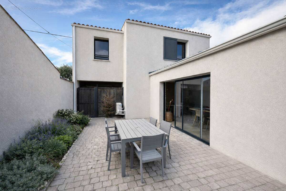 Maison à LA ROCHELLE