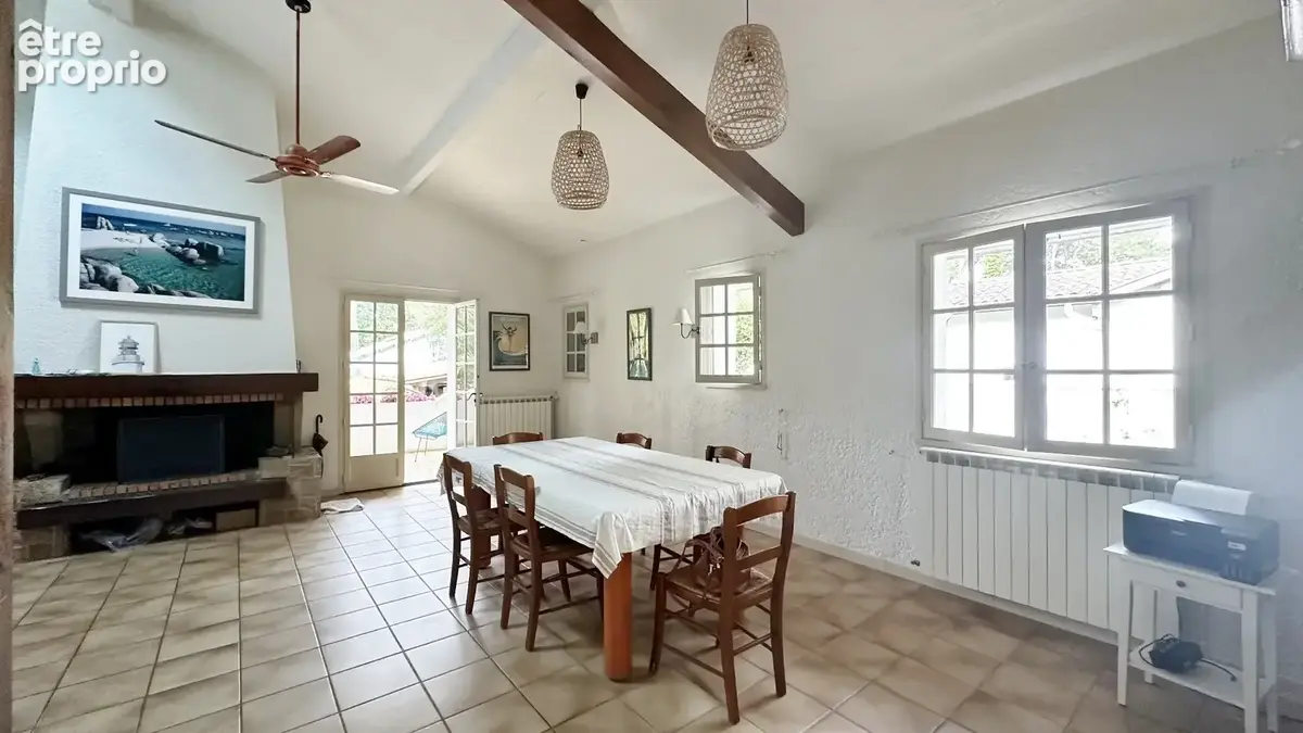 Maison landaise 220 m² avec piscine sur 3000 m²  7 pièces  calme absolu  sans vis-à-vis  fort potentiel - photo 6