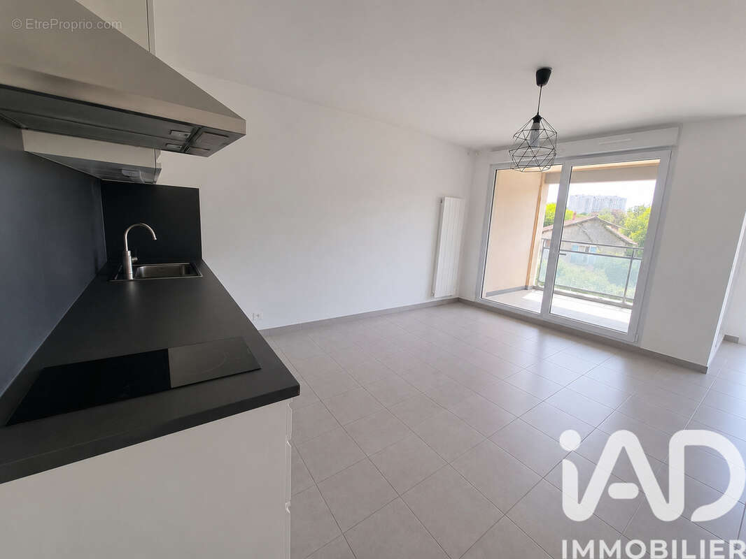 Photo 2 - Appartement à MARSEILLE-9E