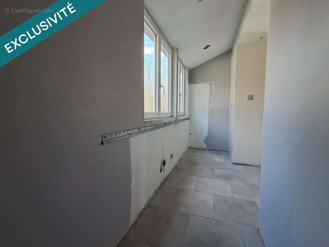 Photo 4 - Maison à CERCY-LA-TOUR