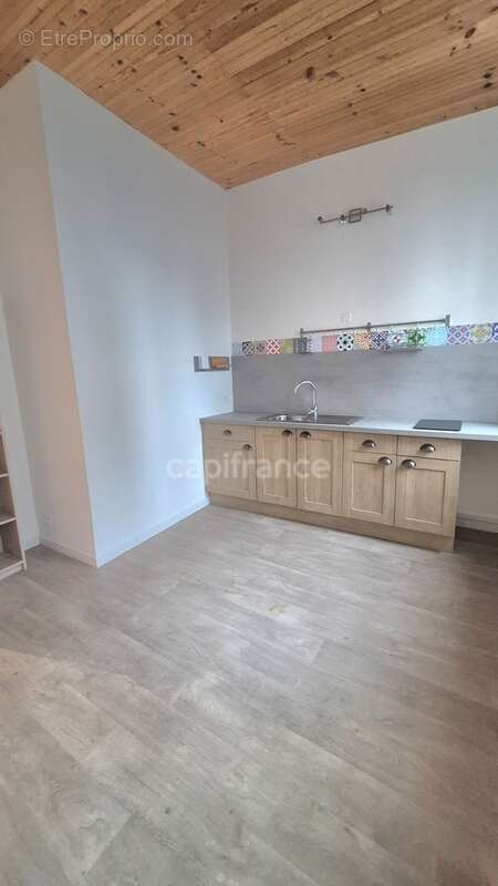 Maison à MONTREJEAU