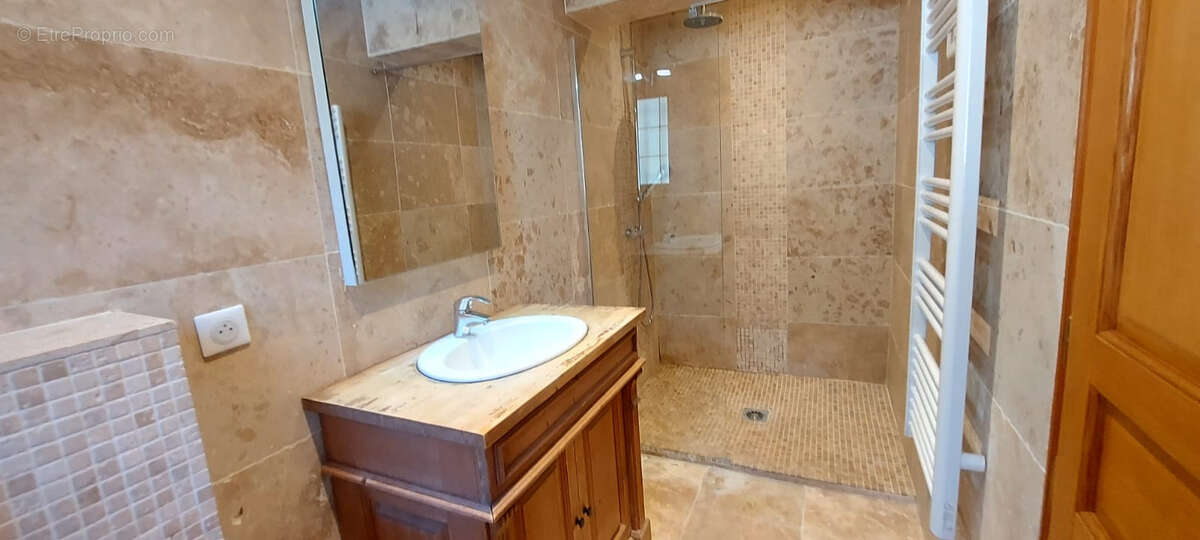 Nouveaute neoprovencale 5 p -157 m2 sur 1500 m2 de terrain- - photo 15