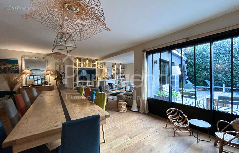 Maison avec piscine chauffée et jardin   Centre-ville de Saint-Palais-sur-Mer - photo 4