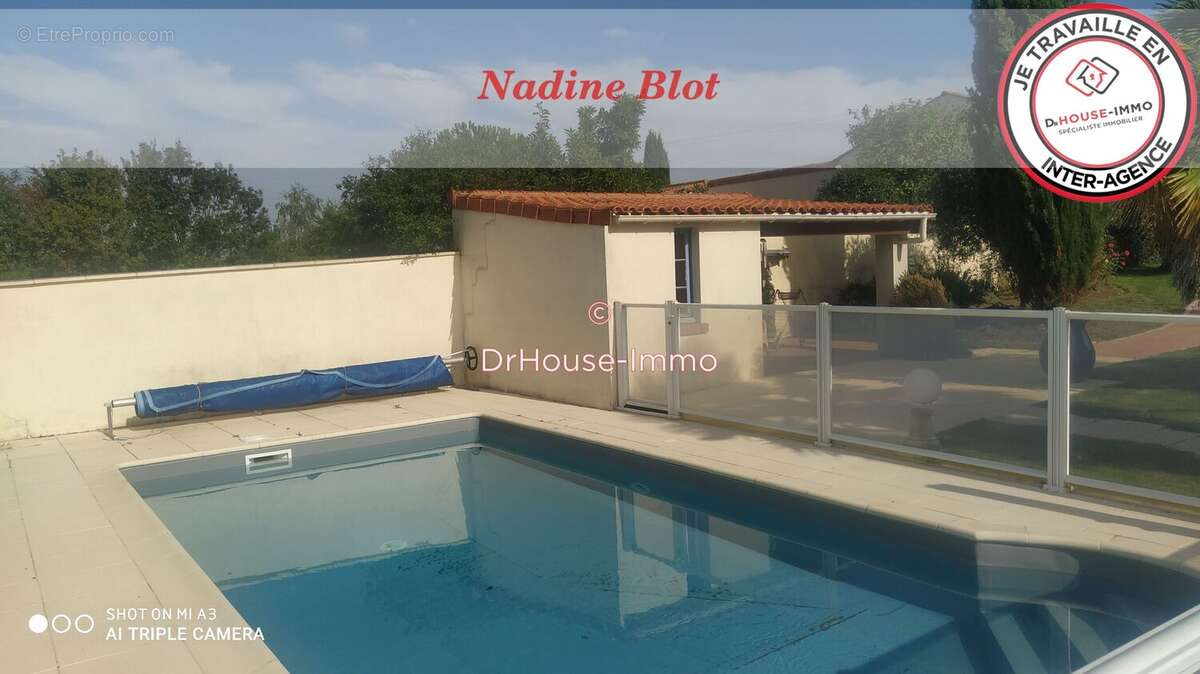 Maison à SAINT-MACAIRE-EN-MAUGES